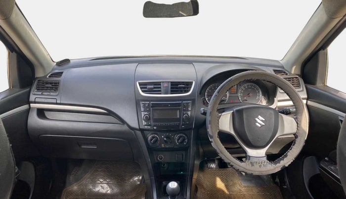 2015 Maruti Swift VXI, Petrol, Manual, 39,118 km, Dashboard