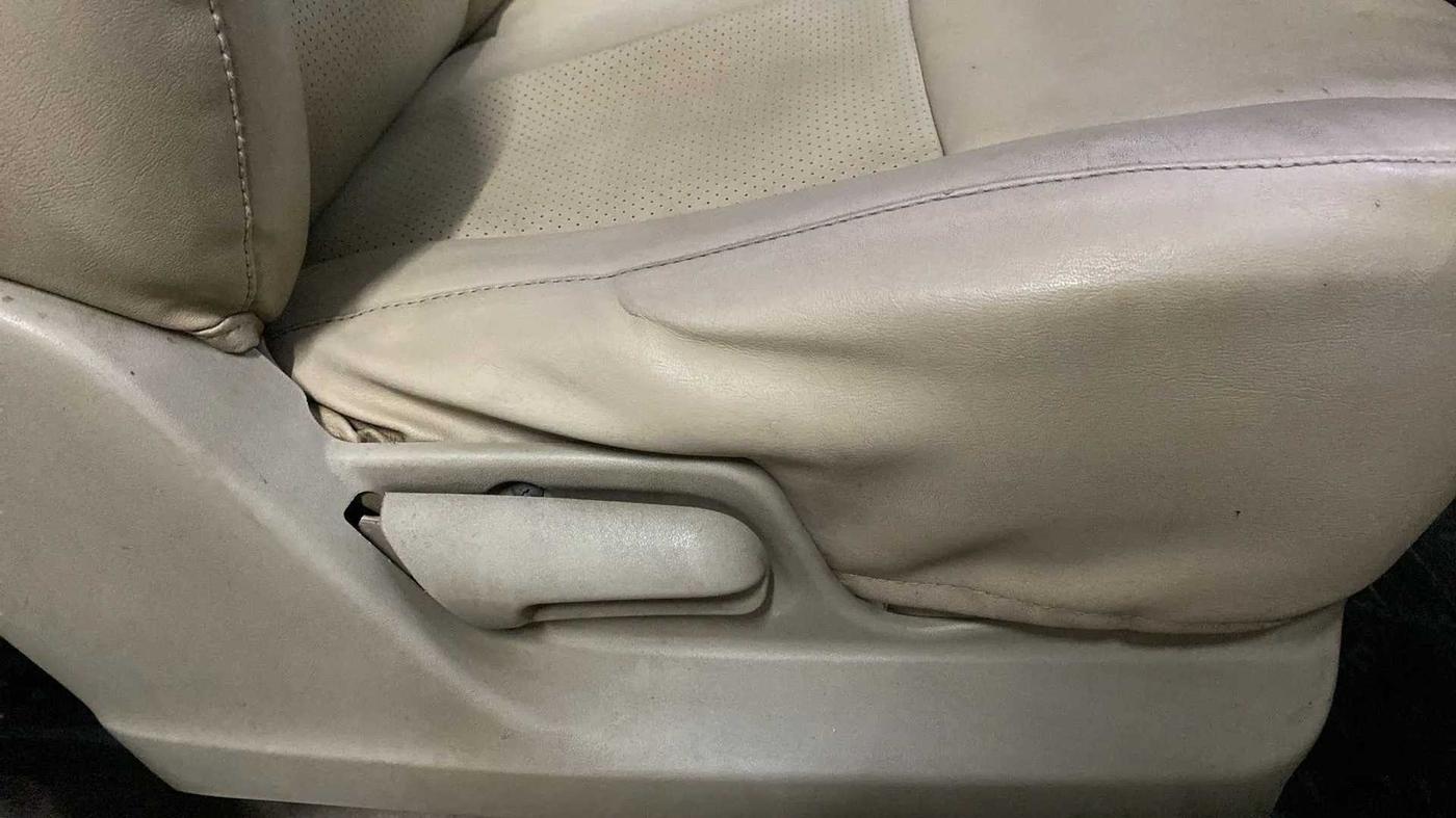 2014 Maruti Swift Dzire VXI, Petrol, Manual, 45,977 km, Driver Side Adjustment Panel