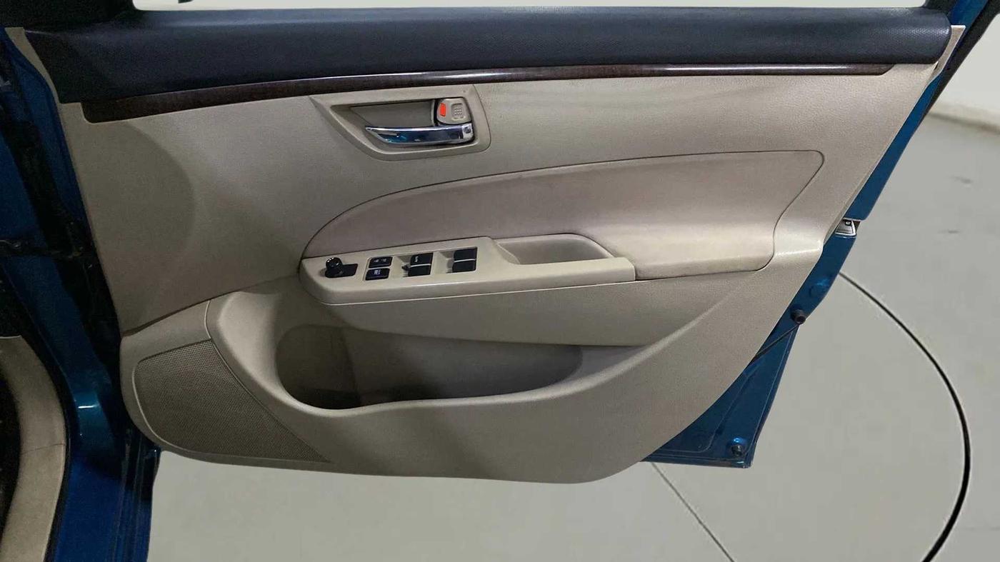 2014 Maruti Swift Dzire VXI, Petrol, Manual, 45,977 km, Driver Side Door Panels Control