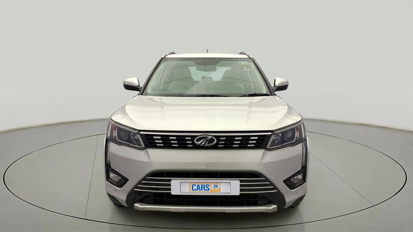 2020 Mahindra XUV300 W8 (O) 1.2 PETROL, Petrol, Manual, 59,575 km, Front