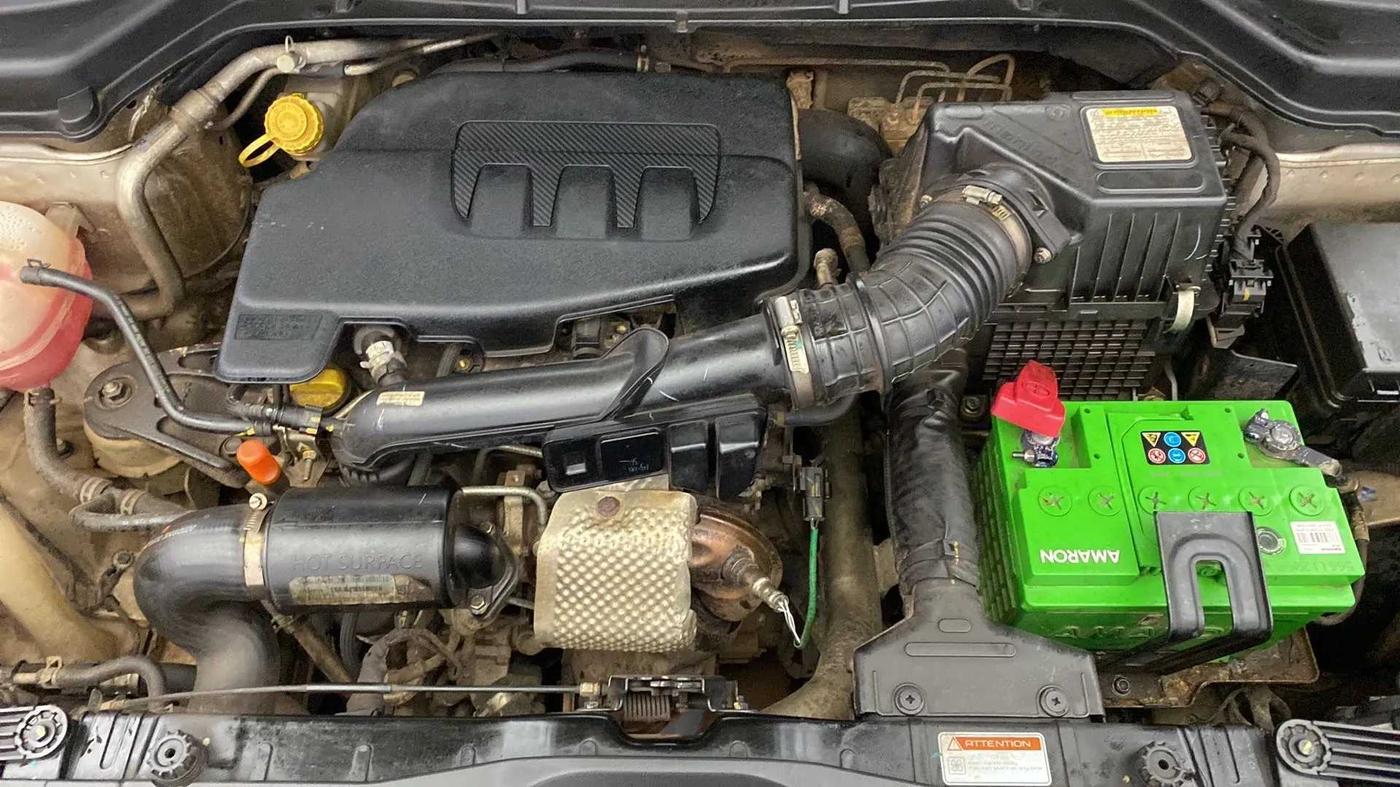 2020 Mahindra XUV300 W8 (O) 1.2 PETROL, Petrol, Manual, 59,575 km, Open Bonet
