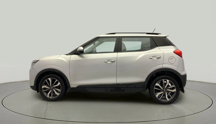 2020 Mahindra XUV300 W8 (O) 1.2 PETROL, Petrol, Manual, 59,575 km, Left Side