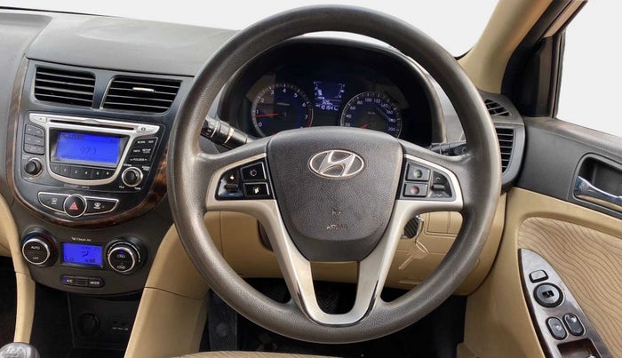 2014 Hyundai Verna FLUIDIC 1.6 VTVT SX, Petrol, Manual, 1,01,629 km, Steering Wheel Close Up