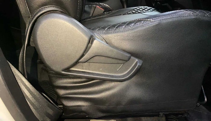 2019 Maruti S PRESSO VXI, Petrol, Manual, 32,474 km, Driver Side Adjustment Panel