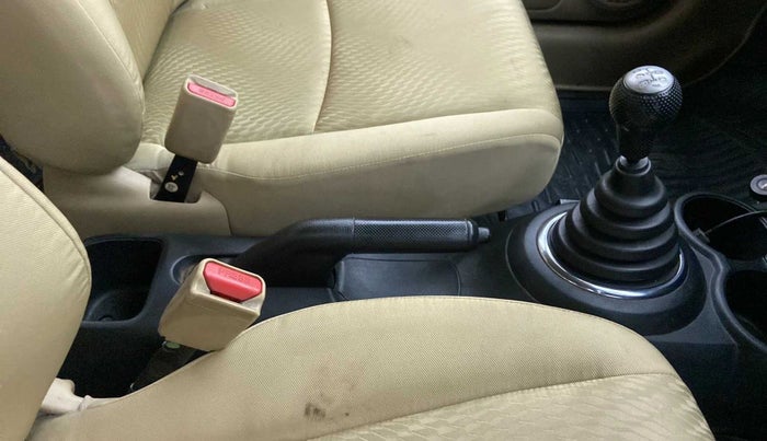 2015 Honda Amaze 1.2L I-VTEC S, Petrol, Manual, 61,007 km, Gear Lever