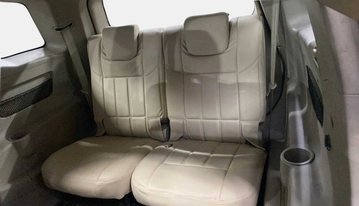 2016 Mahindra XUV500 W10, Diesel, Manual, 86,719 km, Third Seat Row ( optional )