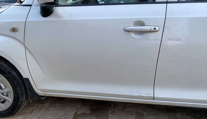 2018 Maruti IGNIS SIGMA 1.2, Petrol, Manual, 90,824 km, Front passenger door - Minor scratches