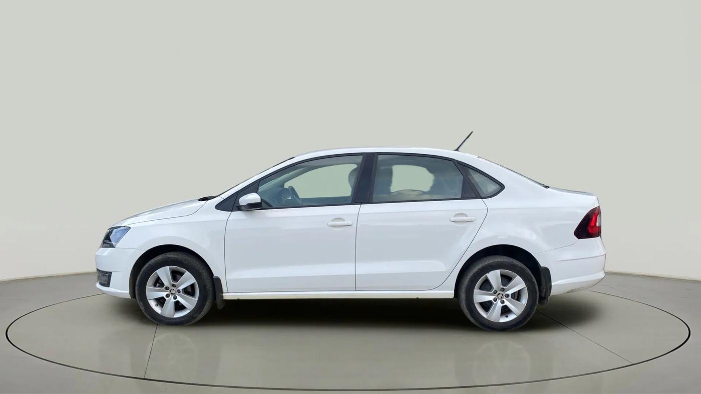 2021 Skoda Rapid 1.0 AMBITION TSI MT, Petrol, Manual, 41,106 km, Left Side