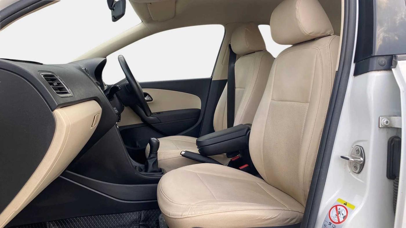 2021 Skoda Rapid 1.0 AMBITION TSI MT, Petrol, Manual, 41,106 km, Right Side Front Door Cabin