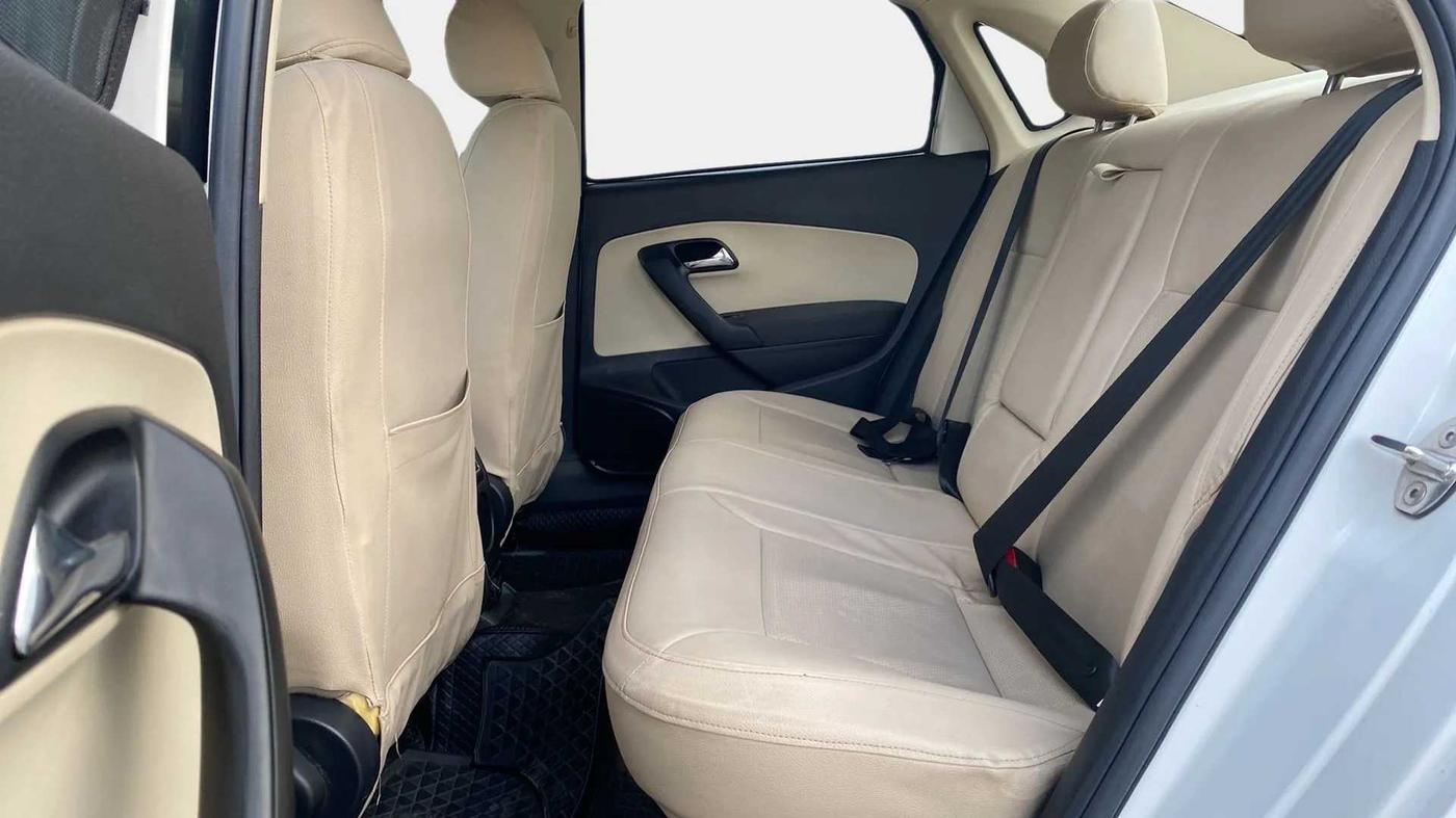 2021 Skoda Rapid 1.0 AMBITION TSI MT, Petrol, Manual, 41,106 km, Right Side Rear Door Cabin
