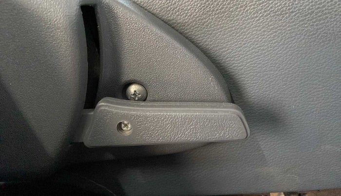 2015 Maruti Alto 800 LXI, Petrol, Manual, 29,424 km, Driver Side Adjustment Panel