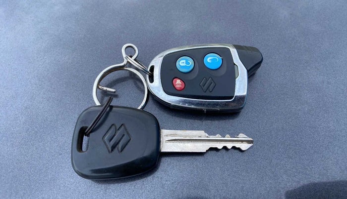 2015 Maruti Alto 800 LXI, Petrol, Manual, 29,424 km, Key Close Up