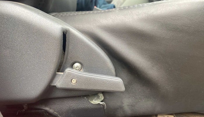 2018 Maruti Alto 800 LXI, Petrol, Manual, 20,391 km, Driver Side Adjustment Panel
