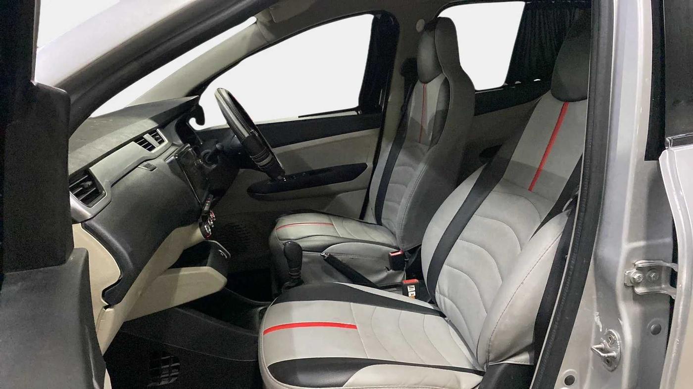 2021 Renault TRIBER RXZ AMT, Petrol, Automatic, 14,781 km, Right Side Front Door Cabin