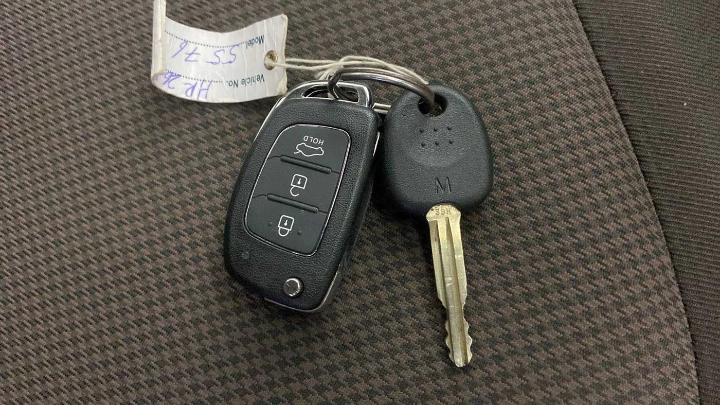 2012 Hyundai i20 SPORTZ 1.2, Petrol, Manual, 38,312 km, Key Close Up