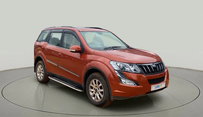 2018 Mahindra XUV500 W10, Diesel, Manual, 50,013 km, Right Front Diagonal