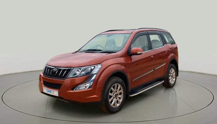 2018 Mahindra XUV500 W10, Diesel, Manual, 50,013 km, Left Front Diagonal