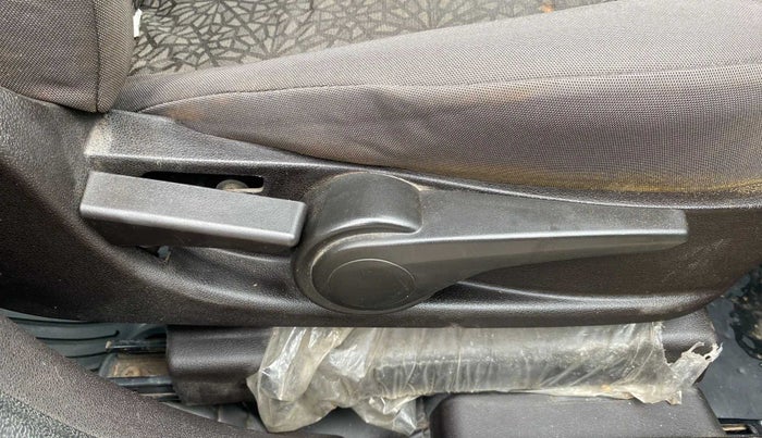 2014 Tata Zest XMS PETROL, Petrol, Manual, 64,297 km, Driver Side Adjustment Panel