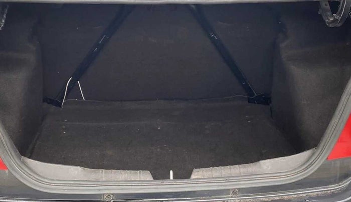 2014 Tata Zest XMS PETROL, Petrol, Manual, 64,297 km, Boot Inside