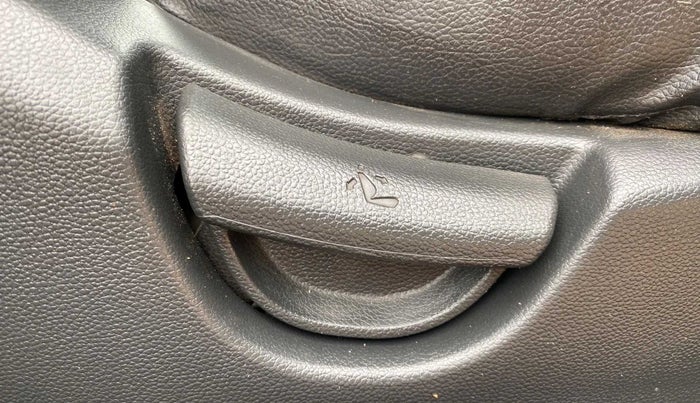 2018 Hyundai Grand i10 SPORTZ 1.2 KAPPA VTVT, Petrol, Manual, 44,845 km, Driver Side Adjustment Panel