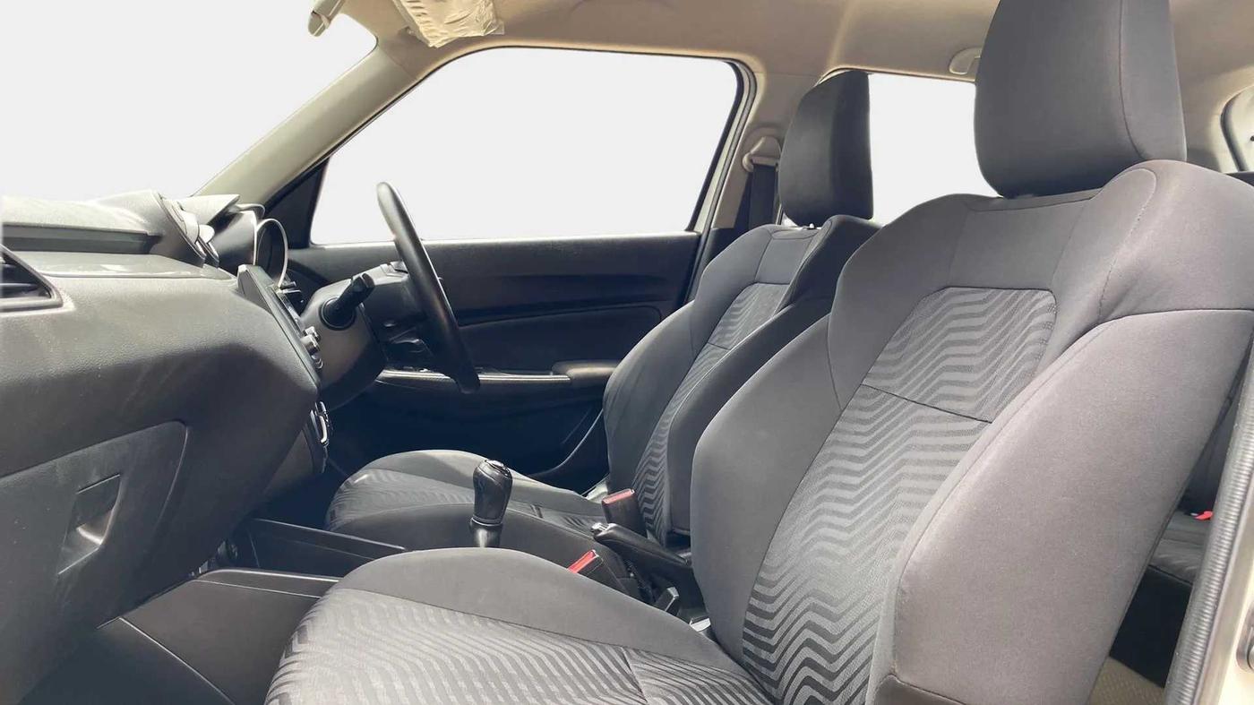 2019 Maruti Swift VXI, Petrol, Manual, 86,009 km, Right Side Front Door Cabin