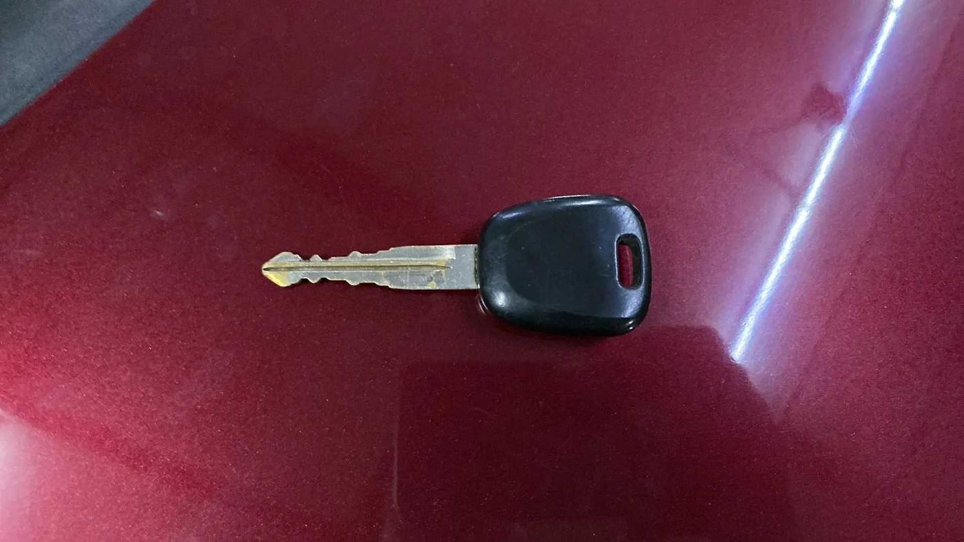 2012 Maruti Wagon R 1.0 LXI CNG, CNG, Manual, 47,550 km, Key Close Up