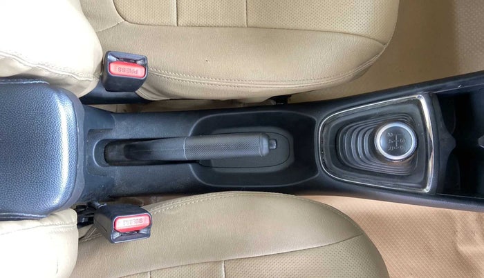 2019 Honda Amaze 1.2L I-VTEC VX, Petrol, Manual, 54,236 km, Gear Lever
