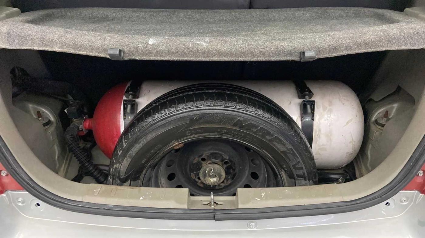 2015 Maruti Celerio VXI CNG, CNG, Manual, 82,115 km, Boot Inside