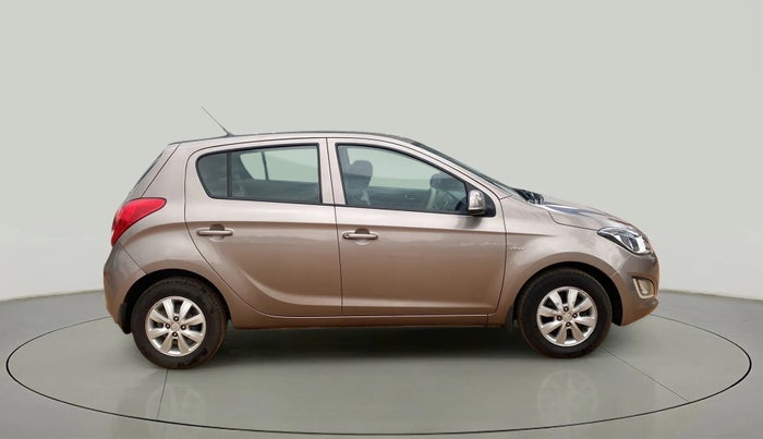 2013 Hyundai i20 SPORTZ 1.2, Petrol, Manual, 55,123 km, Right Side View