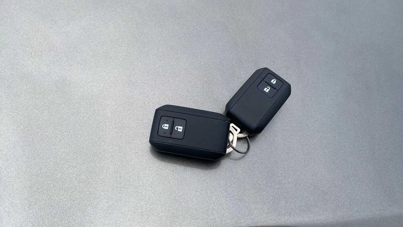 2019 Maruti Baleno ZETA PETROL 1.2, Petrol, Manual, 38,470 km, Key Close Up