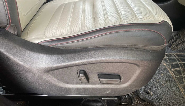 2019 KIA SELTOS GTX PLUS 1.4 PETROL, Petrol, Manual, 54,128 km, Driver Side Adjustment Panel