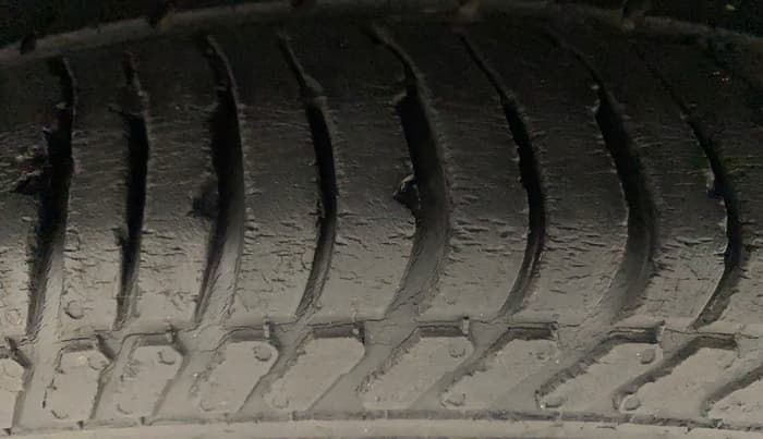 2015 Ford Ecosport TITANIUM 1.5L PETROL AT, Petrol, Automatic, 62,217 km, Right Front Tyre Tread
