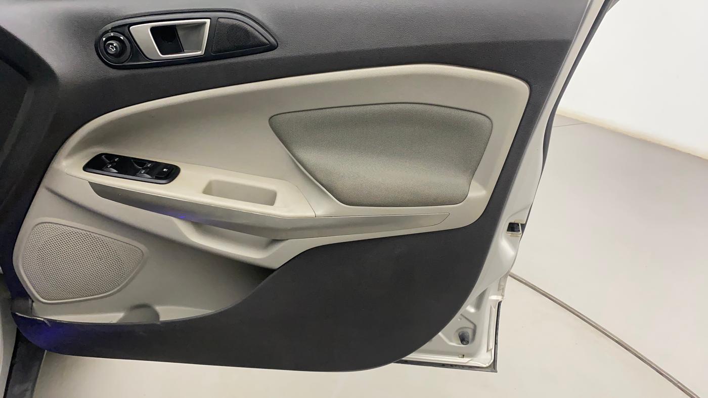 2015 Ford Ecosport TITANIUM 1.5L PETROL AT, Petrol, Automatic, 62,217 km, Driver Side Door Panels Control