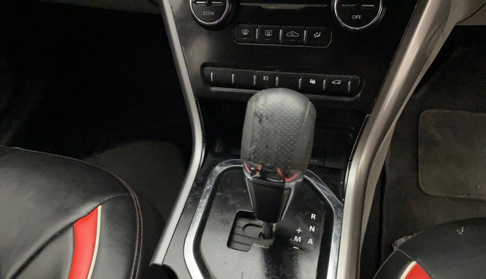 2019 Tata NEXON XZA PLUS PETROL, Petrol, Automatic, 90,050 km, Gear lever - Knob cover torn