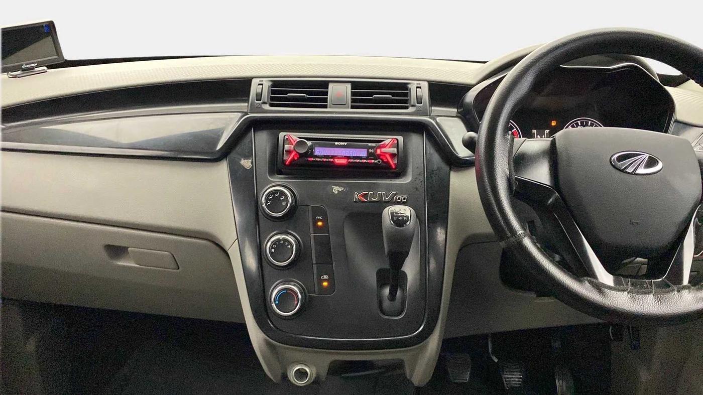 2016 Mahindra Kuv100 K4 6 STR, Petrol, Manual, 27,368 km, Air Conditioner