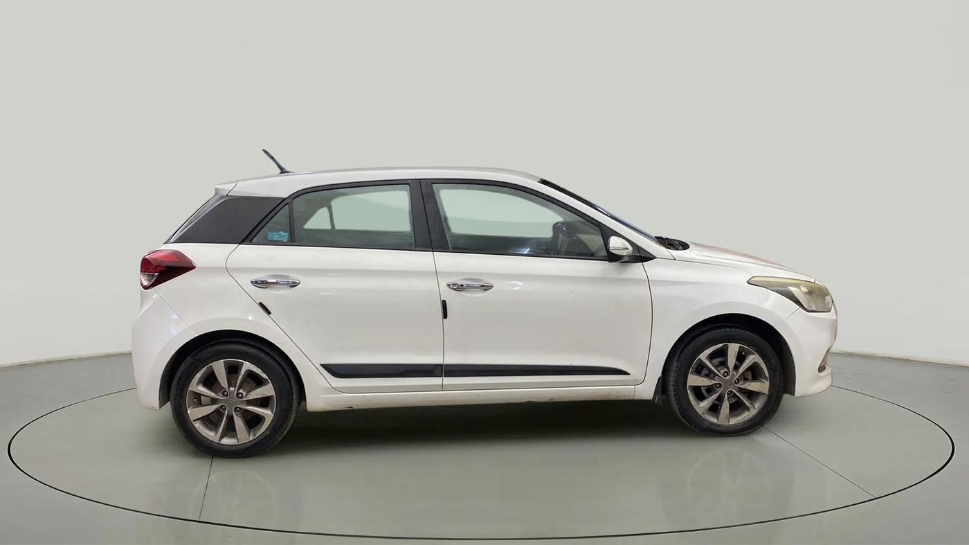 2015 Hyundai Elite i20 ASTA 1.2, CNG, Manual, 71,476 km, Right Side View