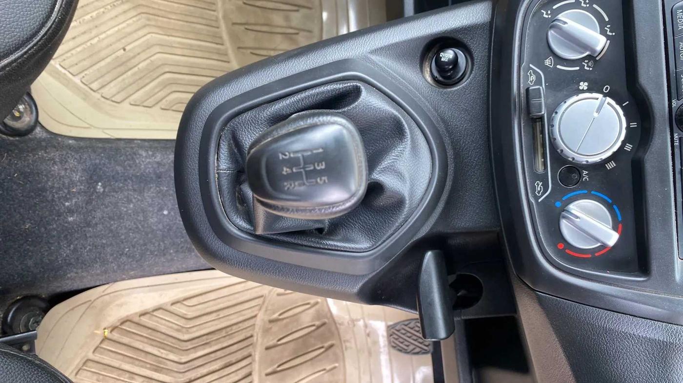 2018 Datsun Go Plus T, Petrol, Manual, 10,425 km, Gear Lever