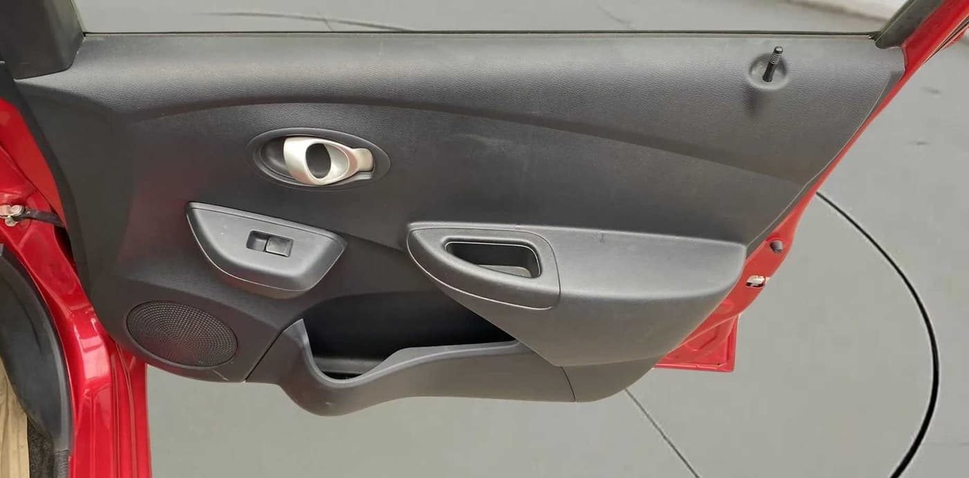 2018 Datsun Go Plus T, Petrol, Manual, 10,425 km, Driver Side Door Panels Control