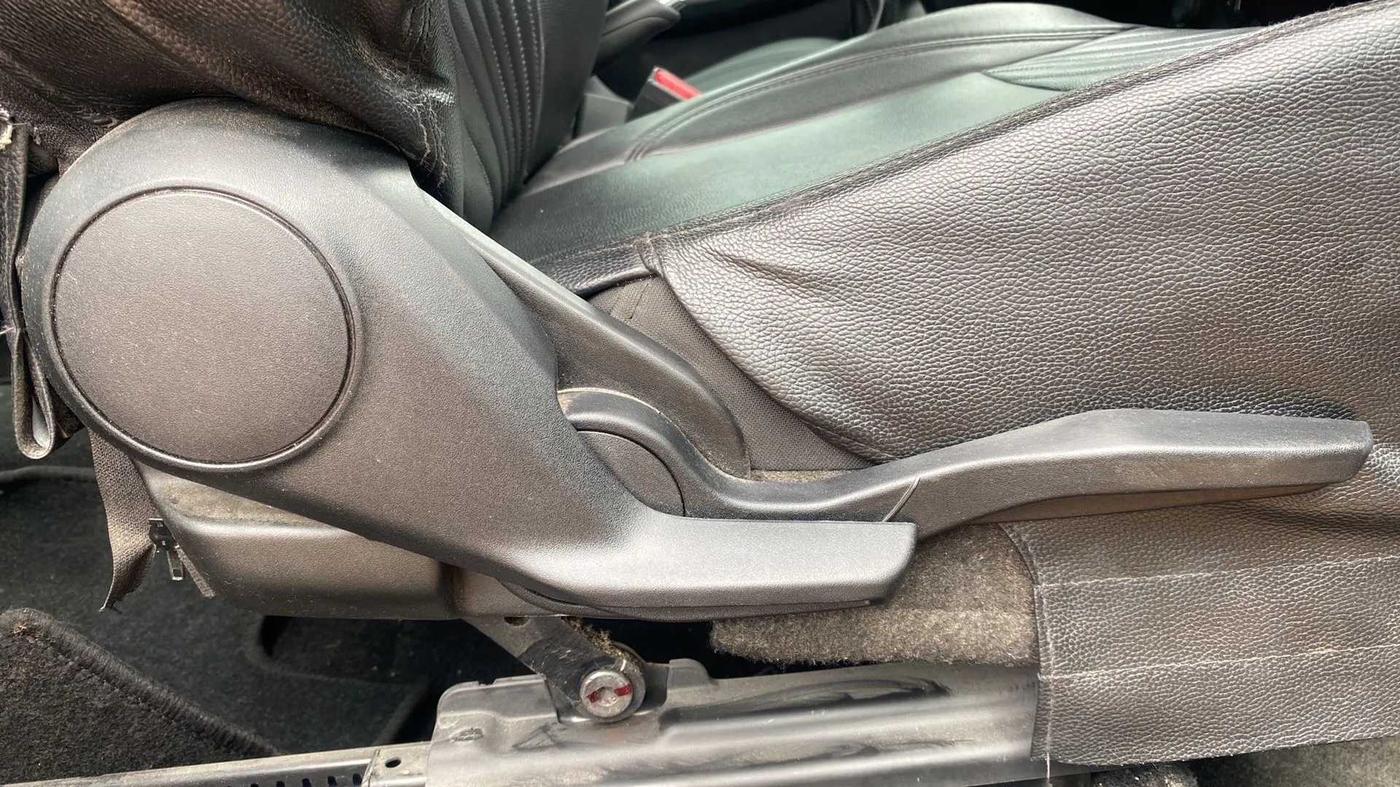 2019 Maruti Baleno ALPHA PETROL 1.2, Petrol, Manual, 53,180 km, Driver Side Adjustment Panel