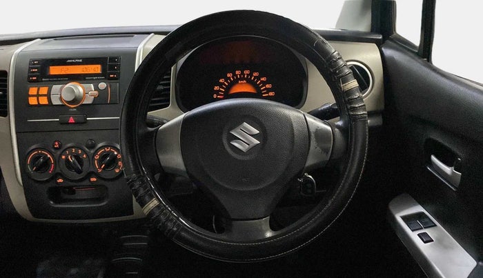 2014 Maruti Wagon R 1.0 LXI CNG, CNG, Manual, 55,697 km, Steering Wheel Close Up