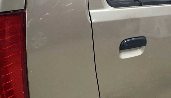 2014 Maruti Wagon R 1.0 LXI CNG, CNG, Manual, 55,697 km, Right quarter panel - Minor scratches