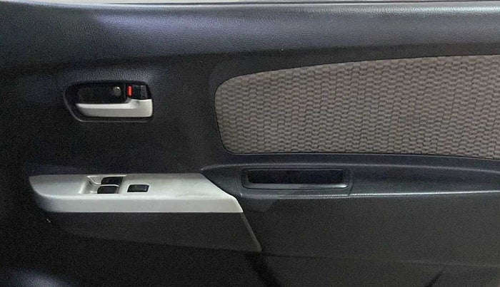 2014 Maruti Wagon R 1.0 LXI CNG, CNG, Manual, 55,697 km, Driver Side Door Panels Control