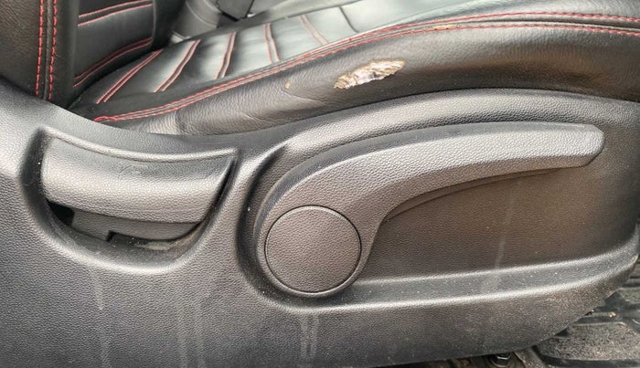 2018 Hyundai Creta E PLUS 1.6 PETROL, Petrol, Manual, 73,474 km, Driver Side Adjustment Panel