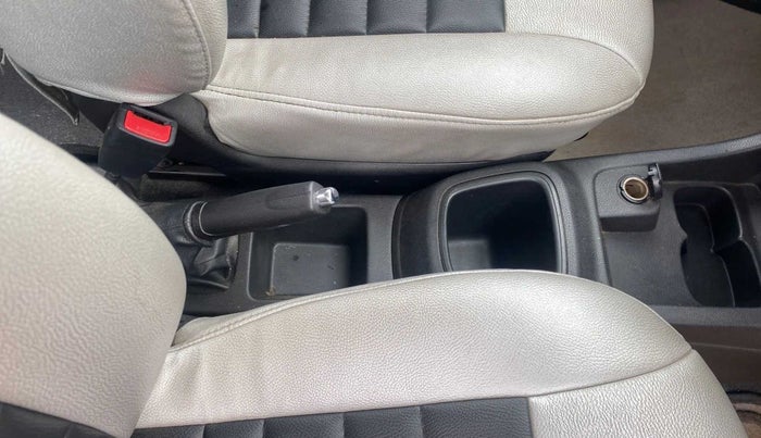 2018 Renault Kwid RXT 1.0 AMT (O), Petrol, Automatic, 26,077 km, Gear Lever