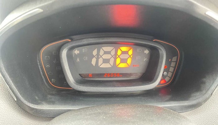 2018 Renault Kwid RXT 1.0 AMT (O), Petrol, Automatic, 26,077 km, Odometer Image