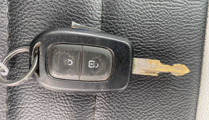 2018 Renault Kwid RXT 1.0 AMT (O), Petrol, Automatic, 26,077 km, Key Close Up