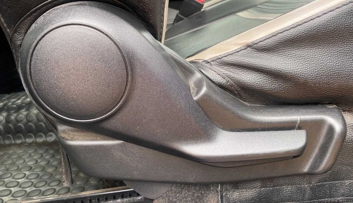 2020 Maruti Baleno DELTA PETROL 1.2, Petrol, Manual, 40,304 km, Driver Side Adjustment Panel