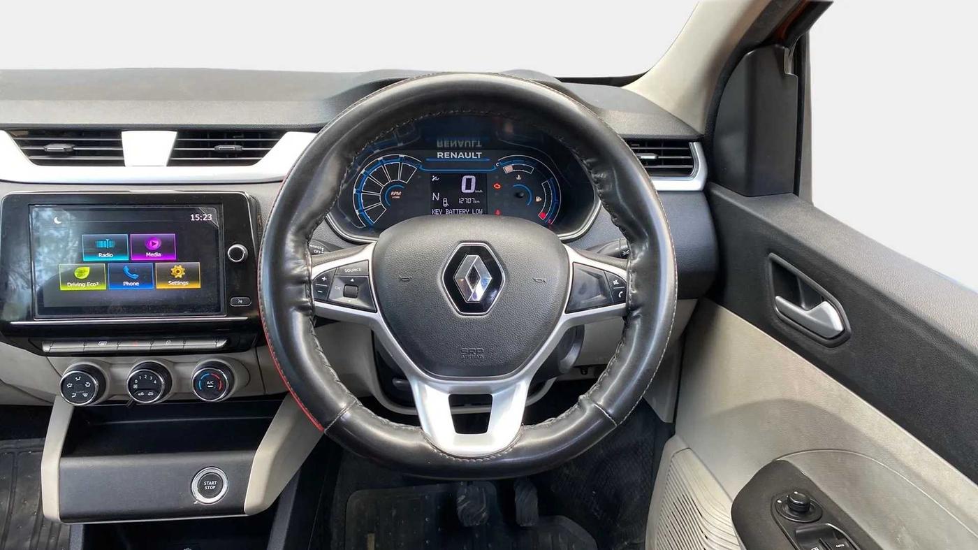 2021 Renault TRIBER RXZ AMT DUAL TONE, Petrol, Automatic, 12,907 km, Steering Wheel Close Up