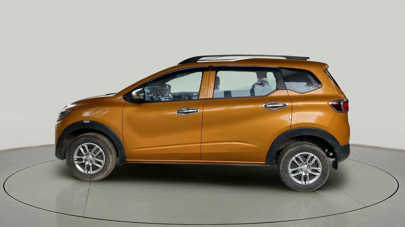 2022 Renault TRIBER RXL MT, Petrol, Manual, 39,834 km, Left Side