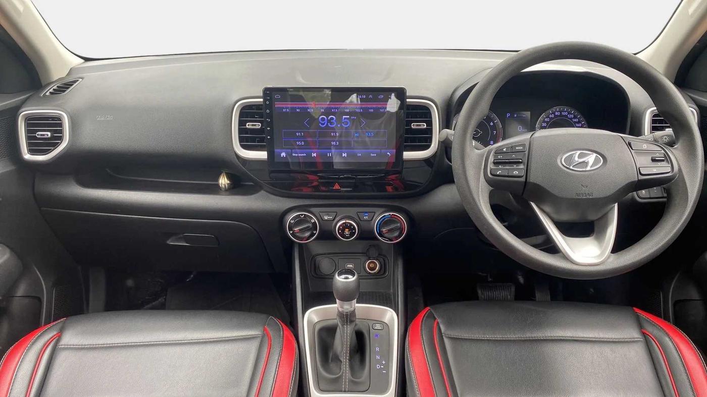 2019 Hyundai VENUE S 1.0 TURBO DCT, Petrol, Automatic, 50,055 km, Dashboard